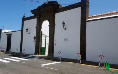 Icod de los Vinos homenajea a sus difuntos en el Cementerio Municipal